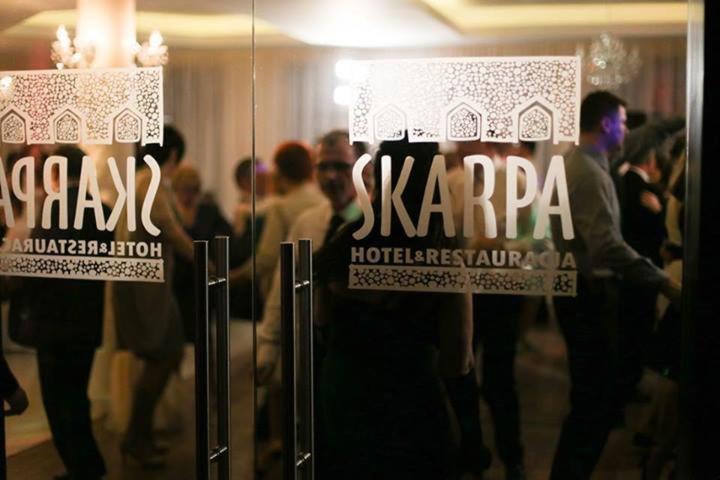 Hotel Skarpa Сейни Екстер'єр фото