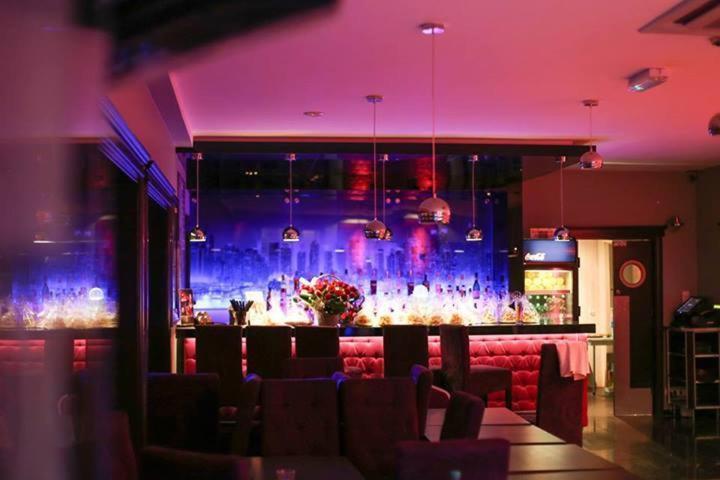 Hotel Skarpa Сейни Екстер'єр фото