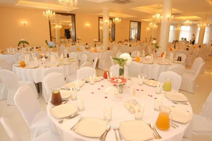 Hotel Skarpa Сейни Екстер'єр фото