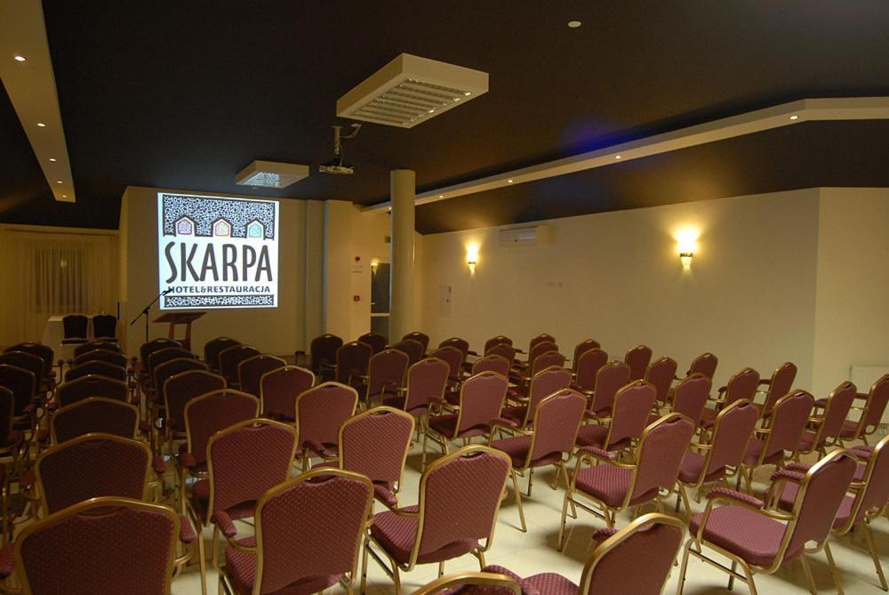 Hotel Skarpa Сейни Екстер'єр фото